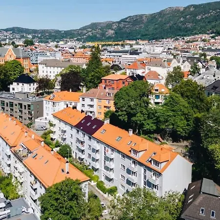 Apartment Dinbnb I Family I Fully Equipped & Parking Opportunities Bergen